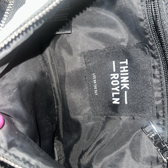 THINK ROYLN GIGI glossy white puffer crossbody - Picture 10 of 12